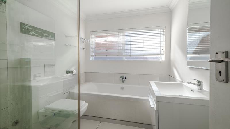 3 Bedroom Property for Sale in Kleinbosch Western Cape